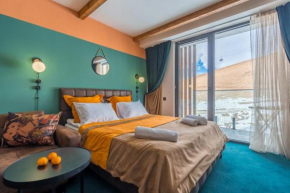 Two United Studio Apartments in New Gudauri Atrium Flat #235-236 perfect for 6 guests, Gudauri